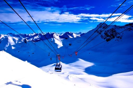 How to find the best ski holiday deals?