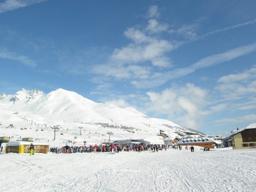 How to plan a budget-friendly ski holiday?